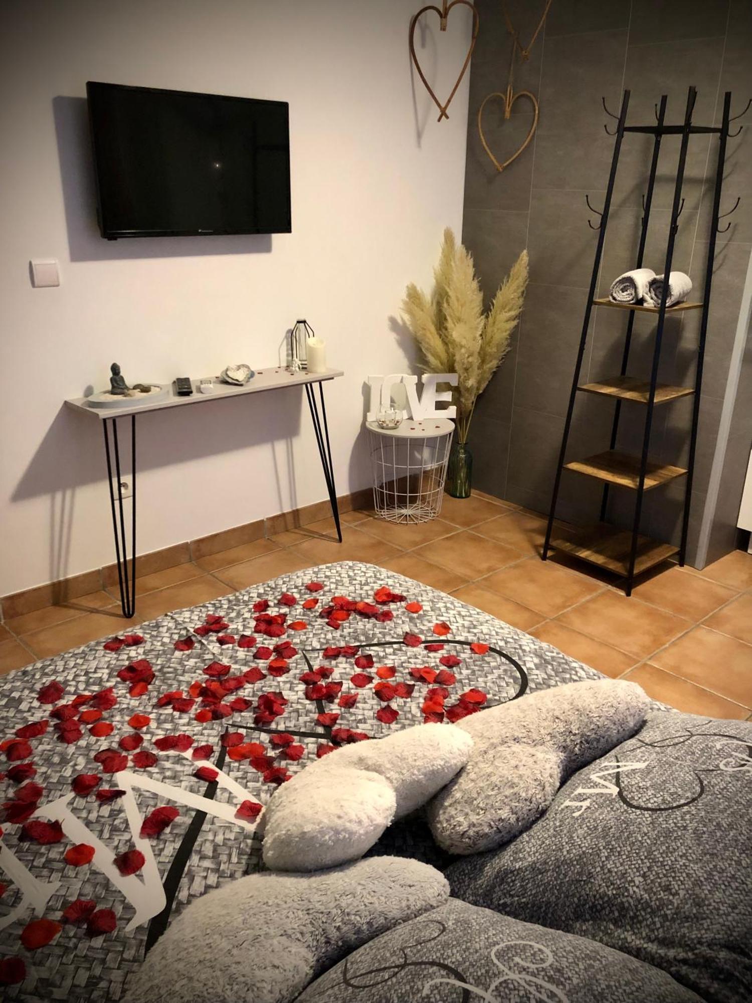 Une Pause Douceur - Suite Orchidee Eyguières Esterno foto